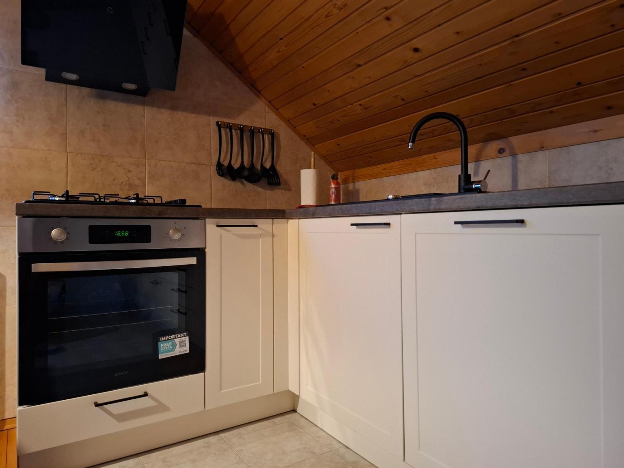 Apartma Cvrsta Trojka Jesenice Exteriör bild
